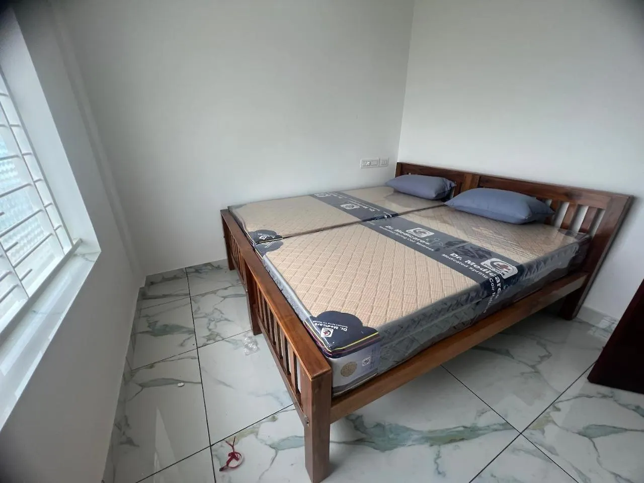 Skm Apartment Alwaye Indie